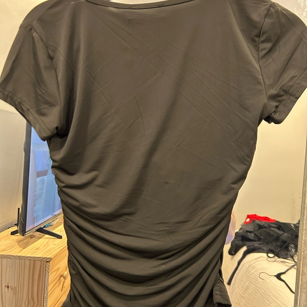 Edikted Ruched Short Sleeve Top - Picture 2 of 2